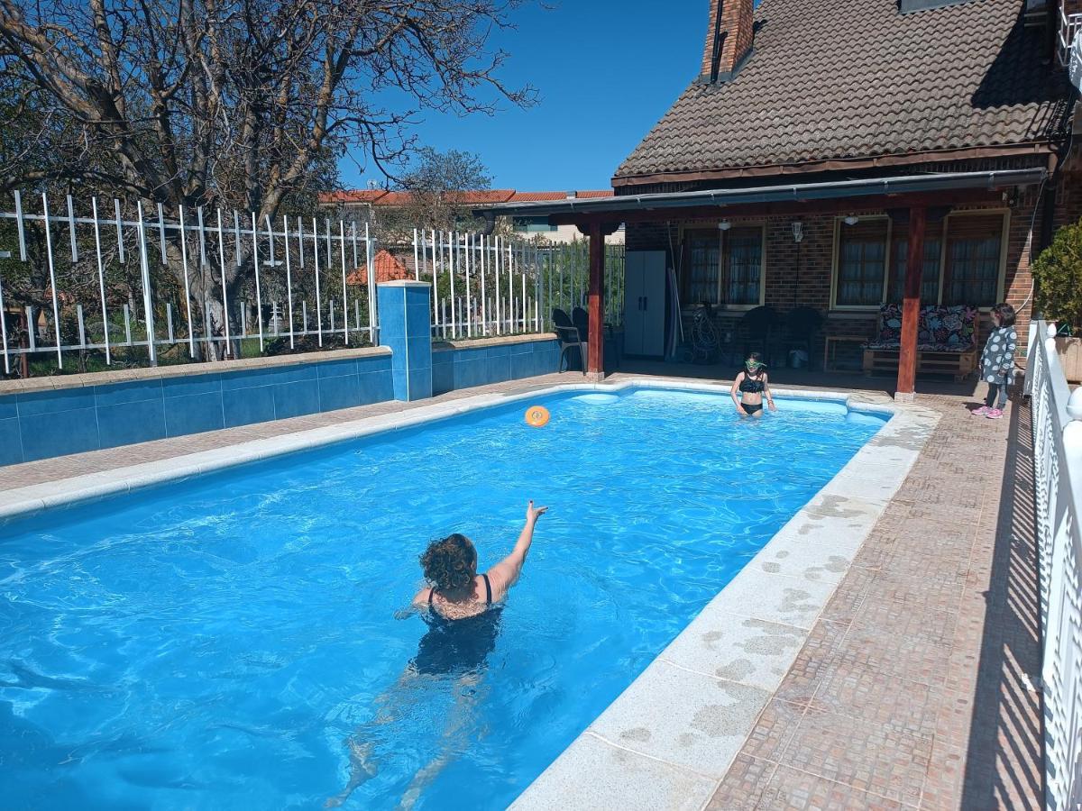 Pension Jauja Alesanco Luaran gambar